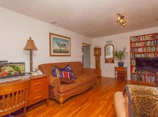 1128 Woodland Ave, Ojai, CA 93023