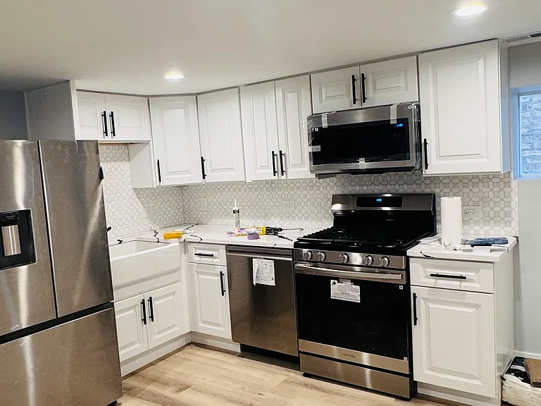 4427 N Menard Ave #G — Photo 3