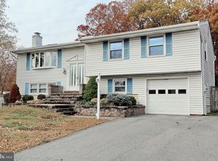 2671 Pinewood Dr, Waldorf, MD 20601