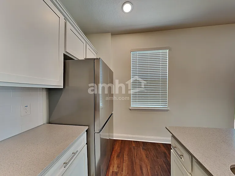 6090 Little Bluff Cir — Photo 3