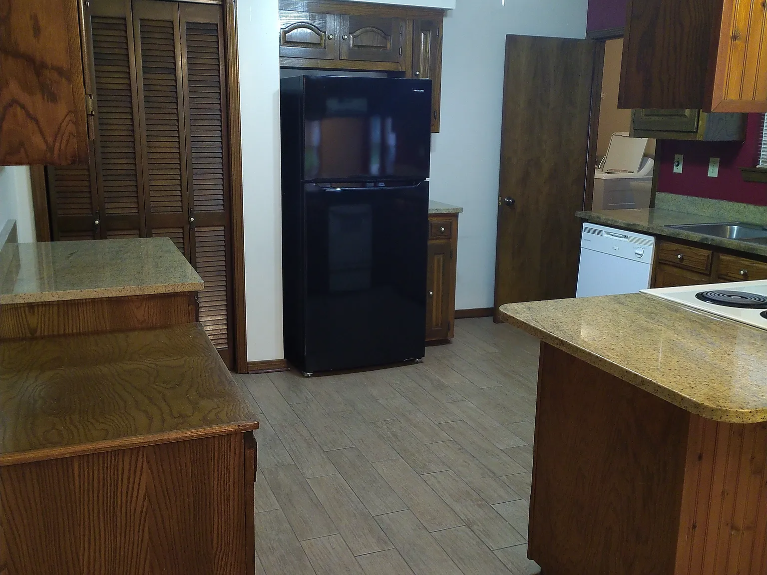 3 bed, 1600 sqft, $1,900 — Photo 3