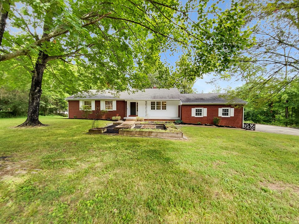 1st image of 505 Woodland Dr