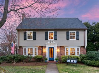 321 N Steele Rd, West Hartford, CT 06117