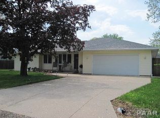 1017 N Tower Dr, Peoria, IL 61604