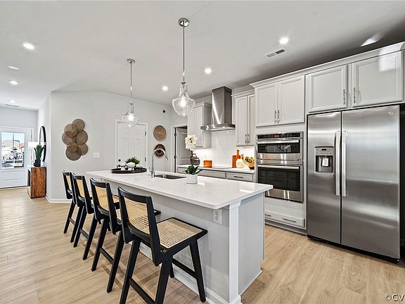 3rd image of 661 Brookwood Glen Terrace Gln