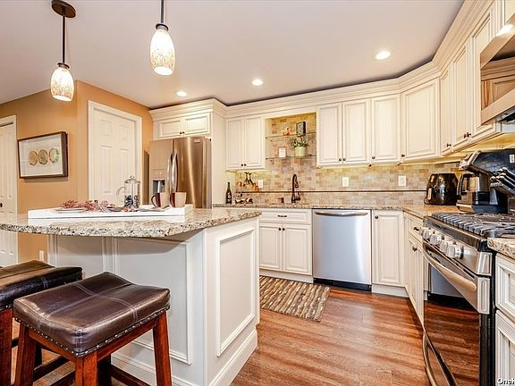 4th image of 24 Malts Ave