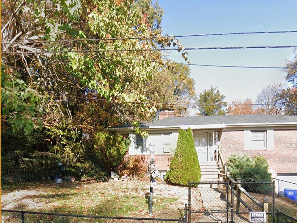 2nd image of 113 Bland Dr
