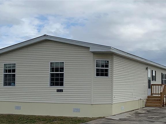 2nd image of 916 Yacht Club Way