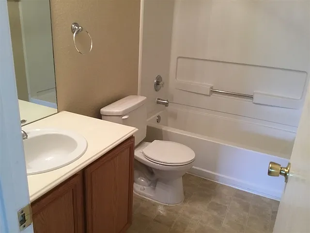 9109 Chisholm Trl — Photo 13