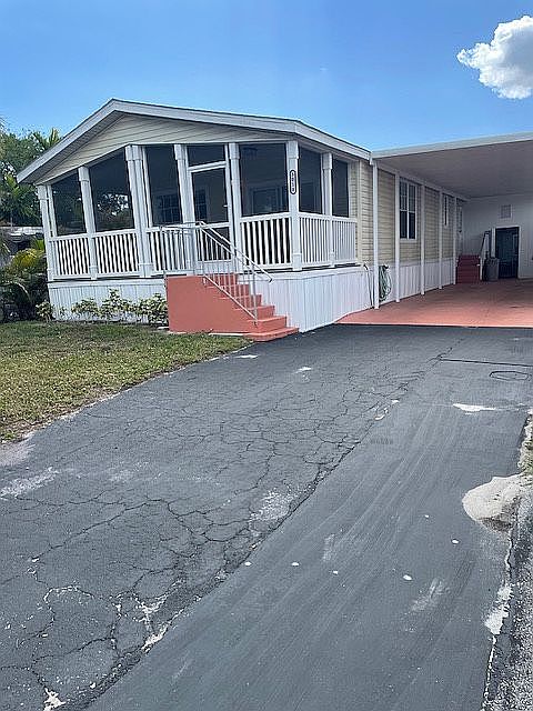 3010 Lakeshore Drive  