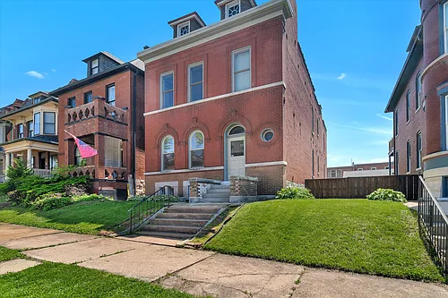 3814 Botanical Ave Photo 1