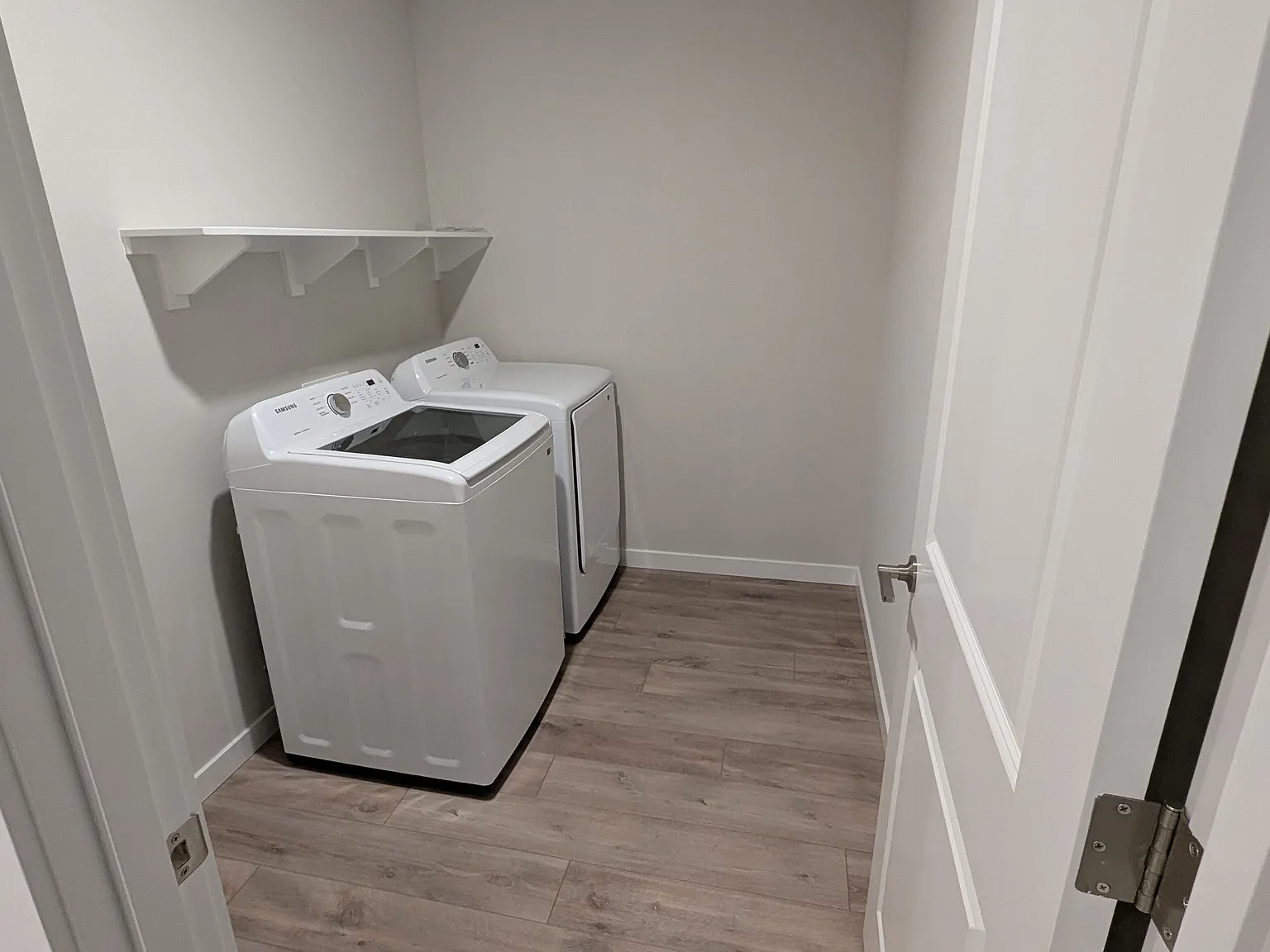 3 bed, 2.5 bath, 1459 sqft, $3,000 — Photo 4