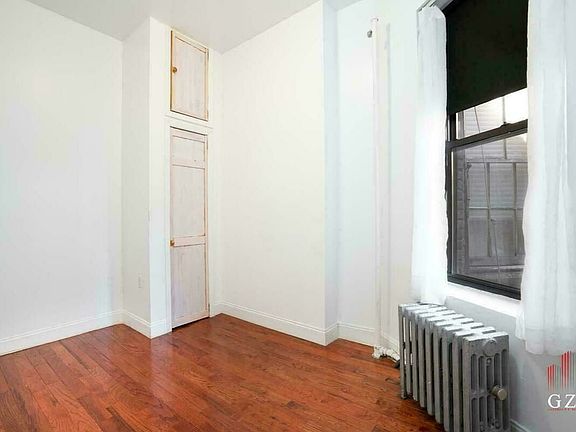 2nd image of 320 E 109th St APT 17