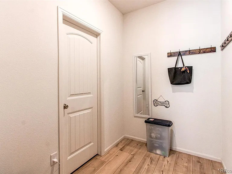 564 Felicity Loop — Photo 22