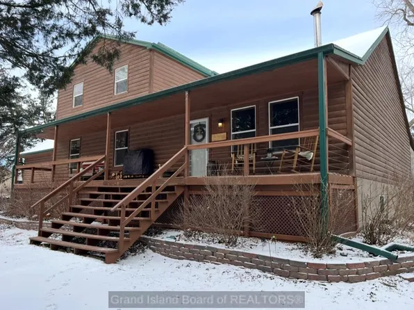 56 Jansen Cir, Saint Paul, NE 68873