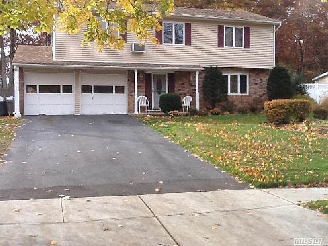 2nd image of 14 Sandra Dr
