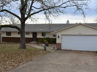 302 Summit Ridge Dr, Forsyth, MO 65653