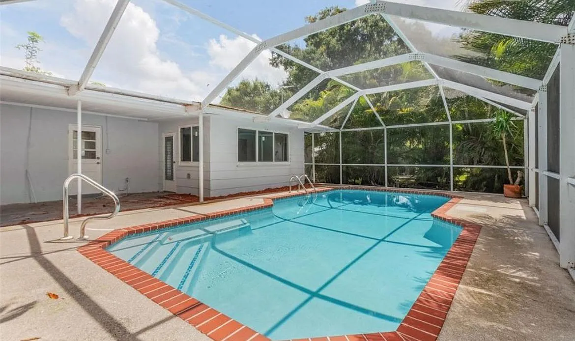 3 bed, 1500 sqft, $2,600 — Photo 4