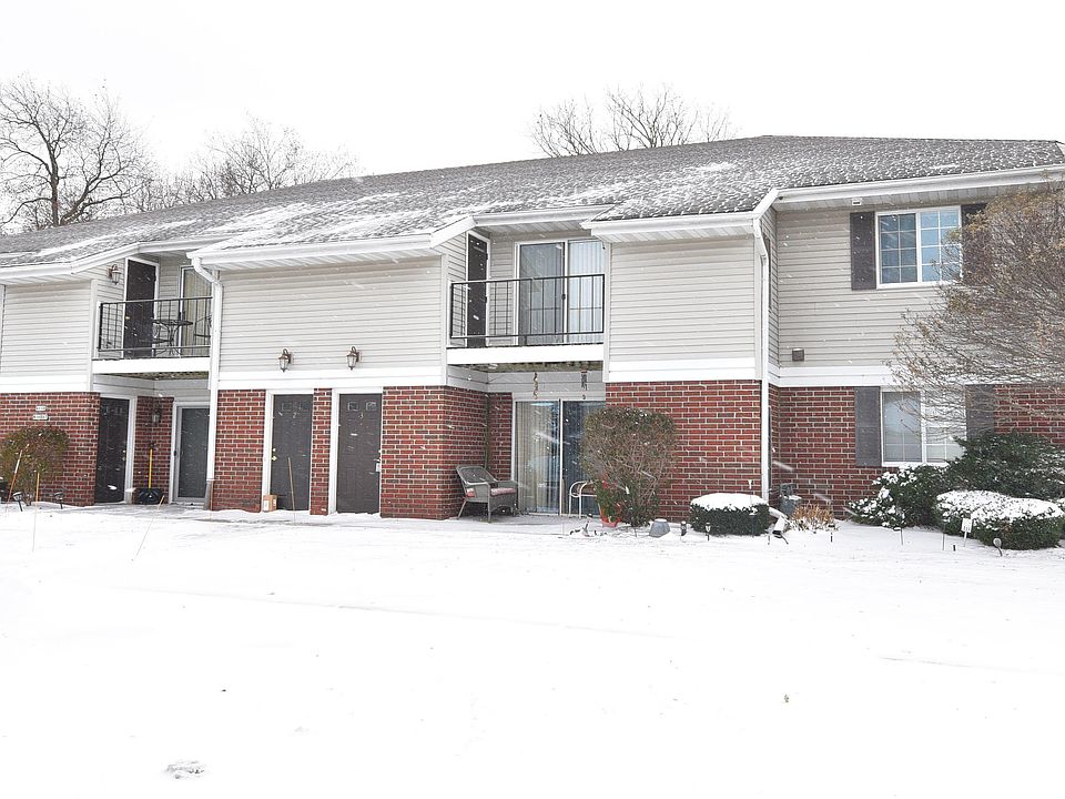 1st image of N110W16973 Ashbury Cir Unit 6