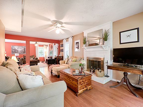 4th image of 5331 Caradon Dr