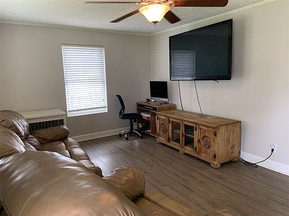 4th image of 6138 Cove Dr