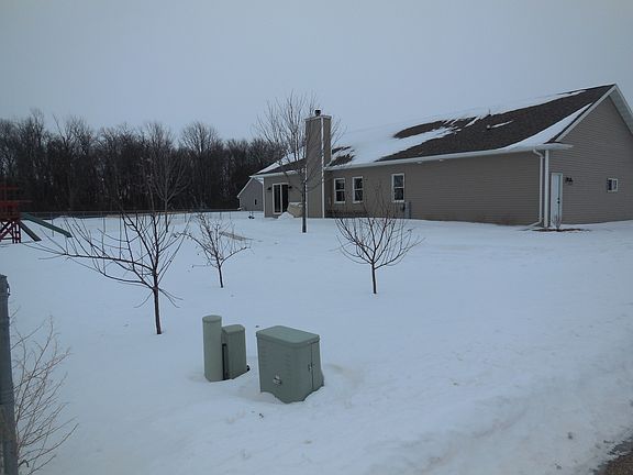 3rd image of W6124 Shagbark Hickory Ln