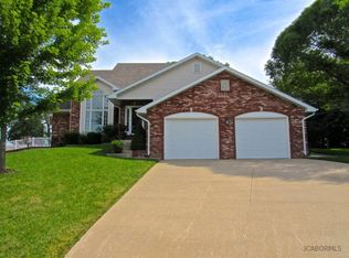 6906 Stonebridge Park Dr, Jefferson City, MO 65109