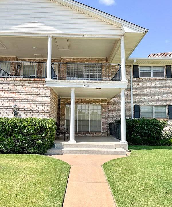 1st image of 2310 Indian Dr