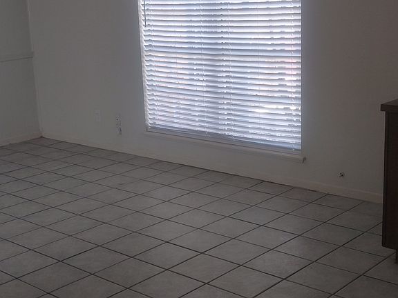 4th image of 6517 Escondido Dr #A