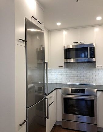 4th image of 416 Marlborough St APT 304