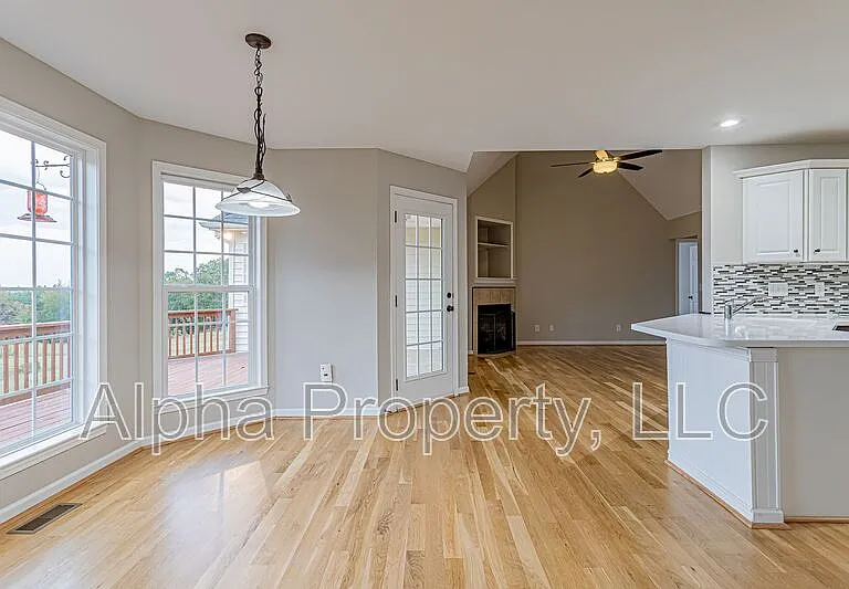 97 Smith Rd — Photo 8