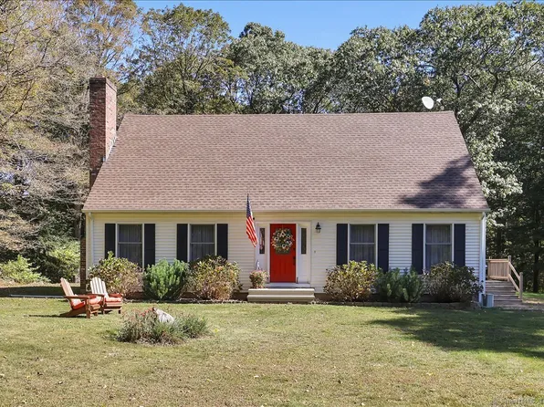 24 North Cone Road, East Hampton, CT 06424