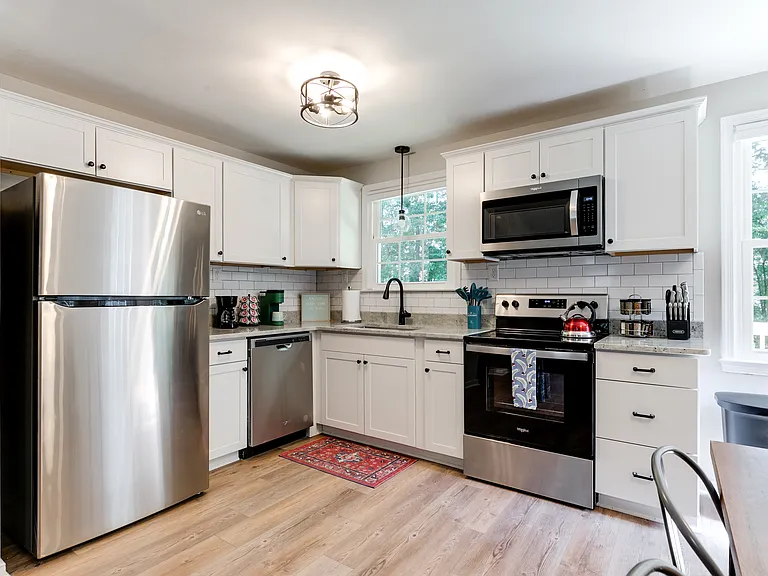 7104 Bunche St — Photo 11