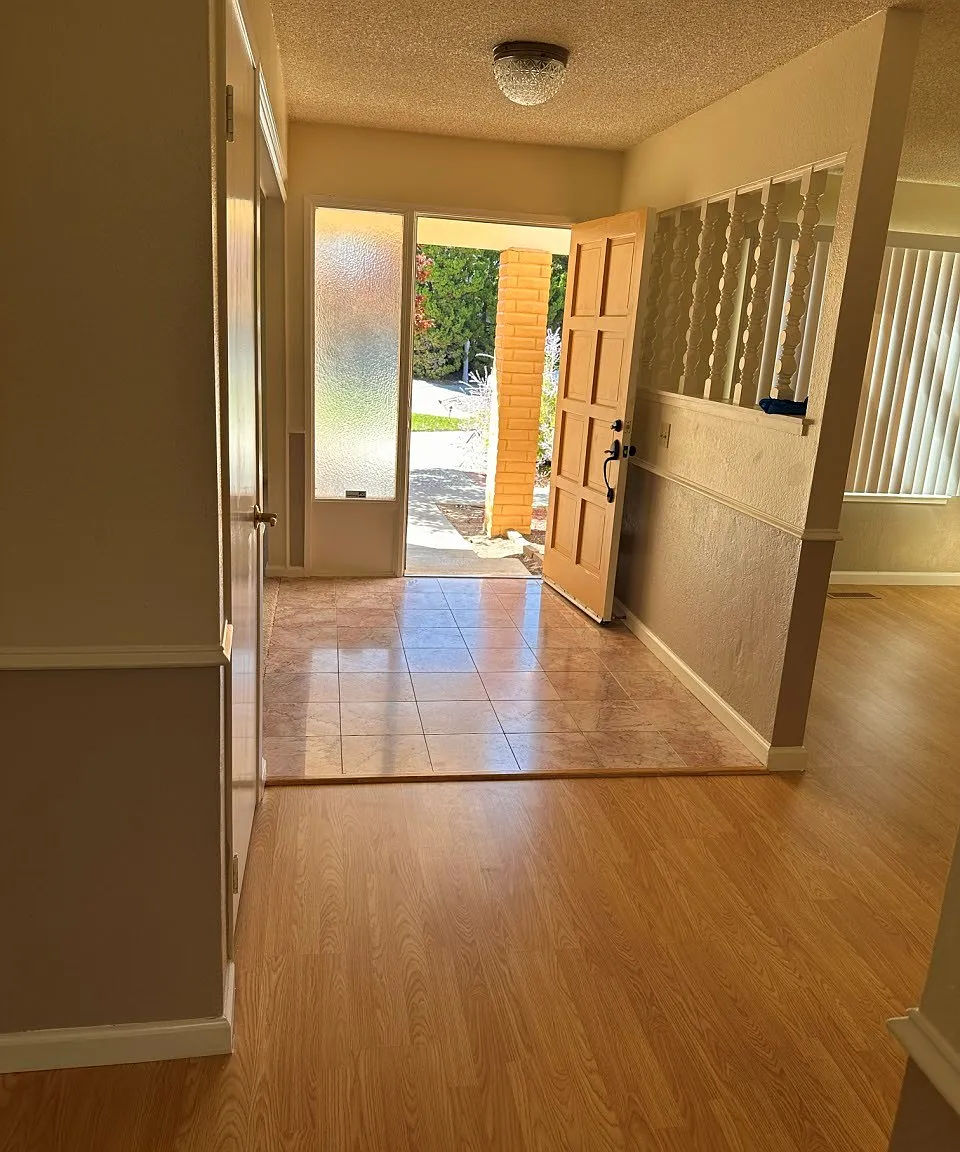 4 bed, 1858 sqft, $6,000 — Photo 2