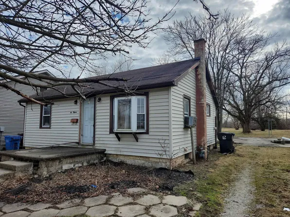 615 W Whitley St, Churubusco, IN 46723