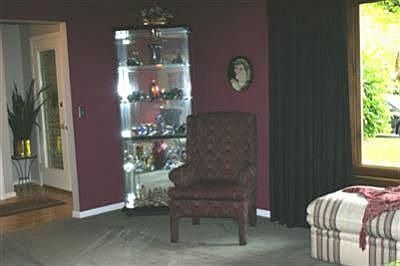 3rd image of 366 Zengel Ct