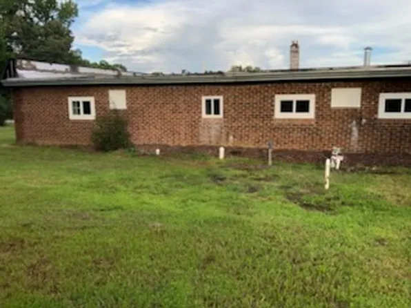 110 George P Rd, Robbins, NC 27325