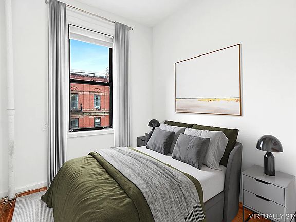 4th image of 200 W 95th St #4C