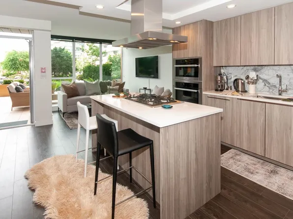 1775 Columbia St, Vancouver, BC V5Y 0B6