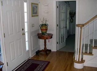 4 Country Side Dr, Carlisle, PA 17013