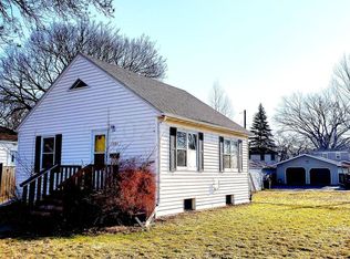 1501 9th St N, Fargo, ND 58102