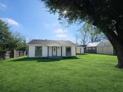 1221 W Sabine St, Carthage, TX, 75633