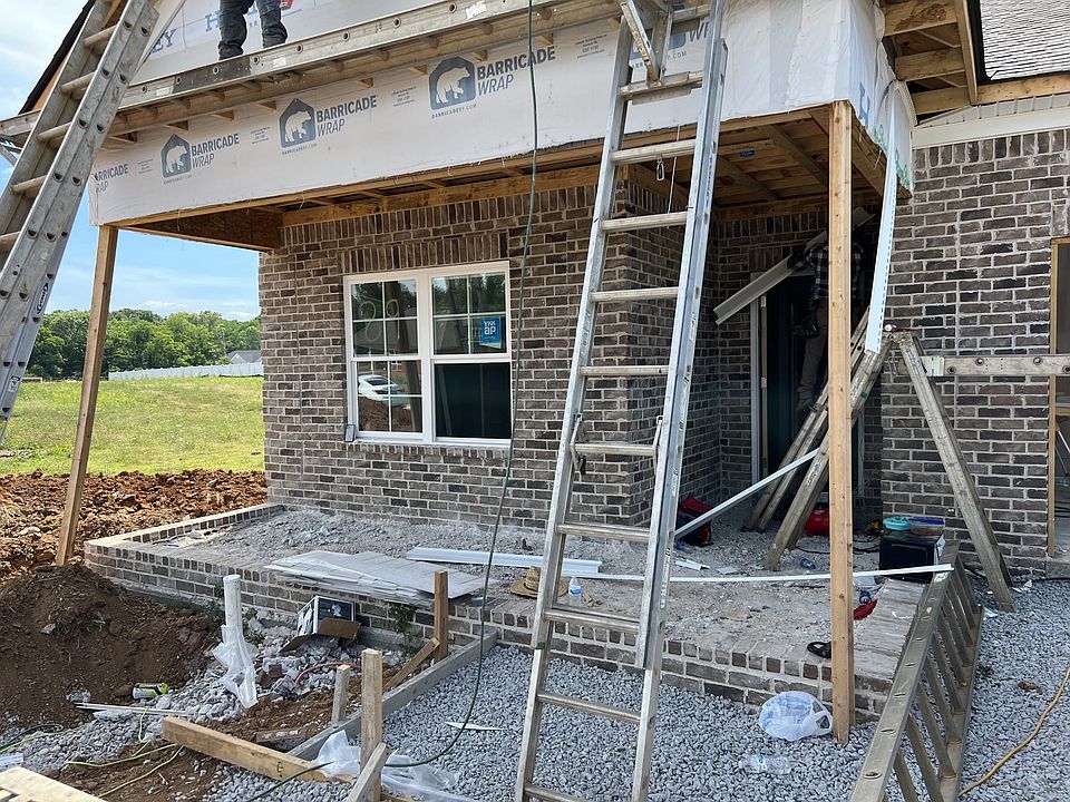 2nd image of 425 Sophie Hill Ct