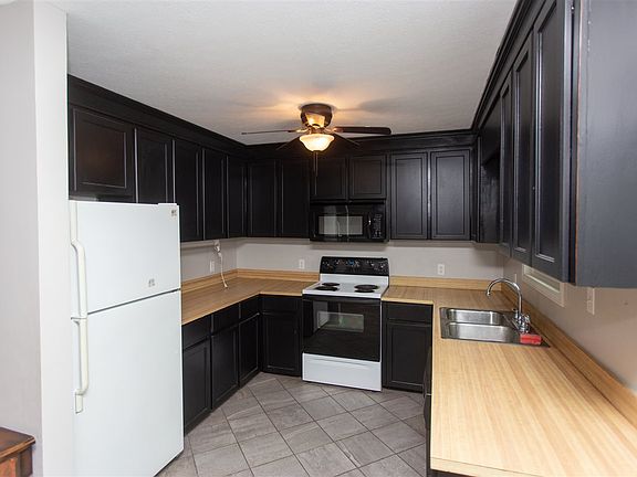 5th image of 224 Northfield Dr
