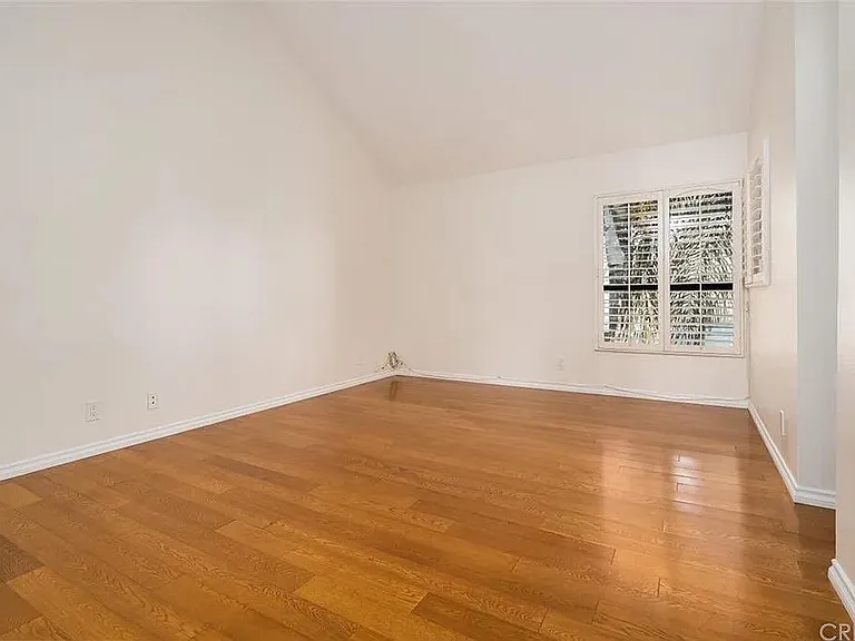 15024 Nordhoff St #12 — Photo 25