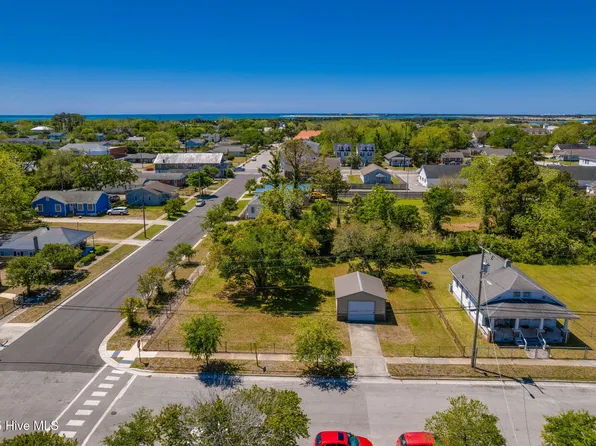 620 Pine Street, Beaufort, NC 28516