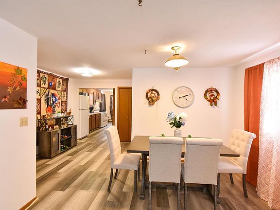 5th image of 409 W PARKER STREET