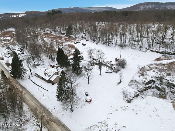 4th image of 1767 Creek Dr