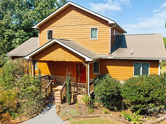 2nd image of 296 Acorn Ln