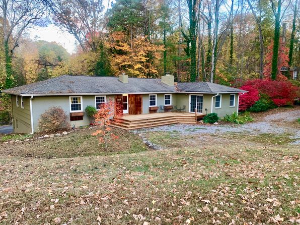 11 Springwood Dr